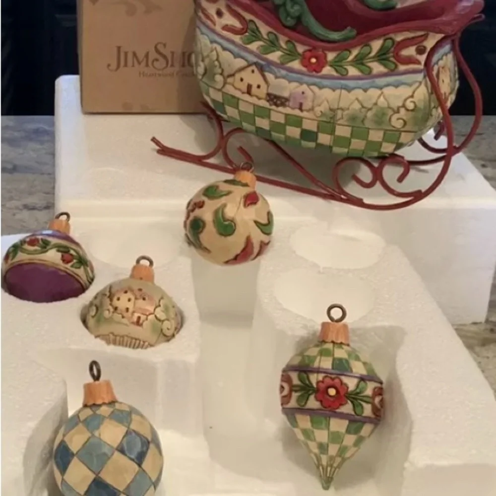 Jim Shore Heartwood Creek Sleigh Bells Ring Christmas Sleigh & Ornaments 4009195 - Picture 3 of 5